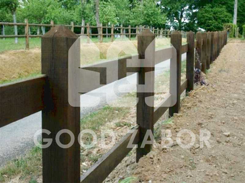 Деревянные столбы